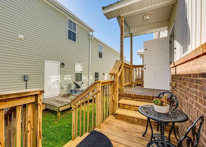 3 Mi To Fsu! Townhome W/ Pool Access *