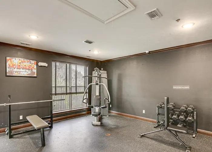 3 Mi To Fsu! Townhome W/ Pool Access